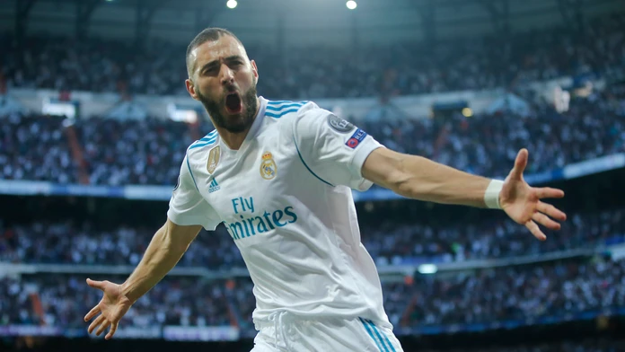 Karim Benzema z Realu jasá po góle.