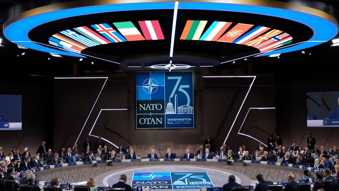 Summit NATO.