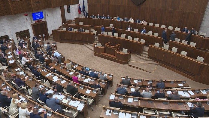 Referendum o predčasných voľbách asi nebude. 