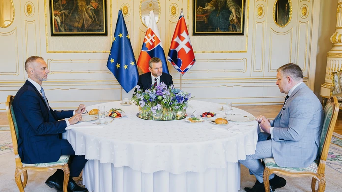 Stretnutie troch najvyšších ústavných činiteľov: Prezident zvolá okrúhly stôl predsedov parlamentných politických strán