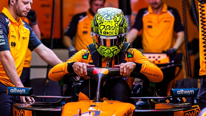 Lando Norris na McLarene mal aj v Maďarsku najvyššie ambície.
