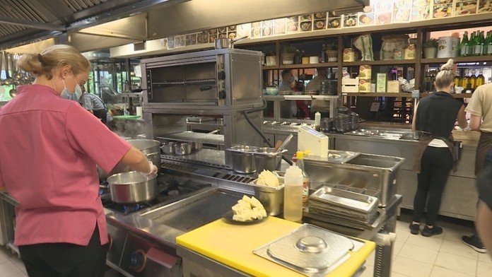 Uvoľnenie opatrení prináša aj rozbeh trhu práce