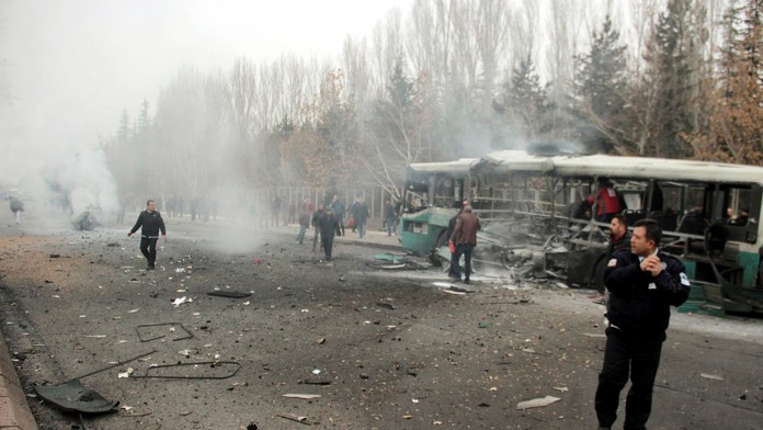 Útok na autobus s vojakmi v Turecku