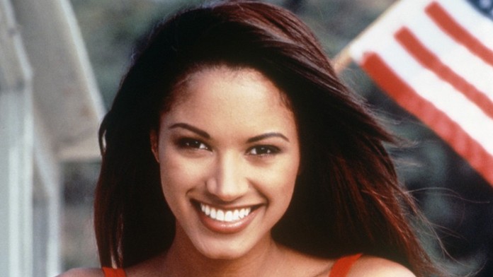 Traci Bingham v Baywatchi.