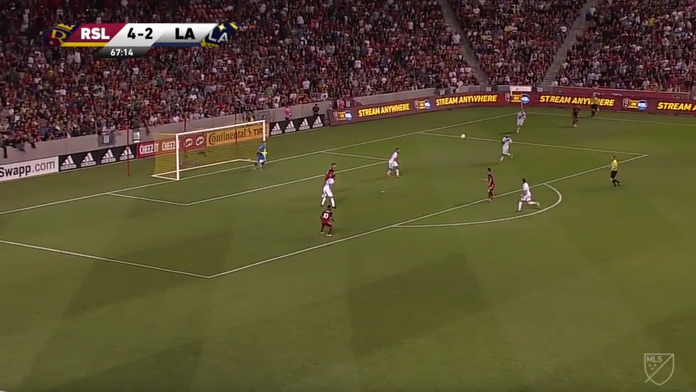 Albert Rusnák dal druhý gól proti LA Galaxy z voleja.