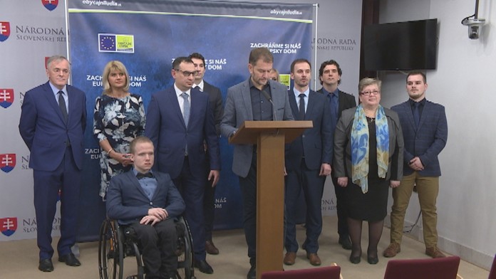 Tabuľa označujúca koniec obce zostal