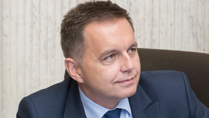 Minister financií SR Peter Kažimír 
