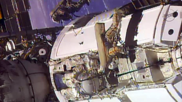 ISS, kozmonauti, vesmir.jpg