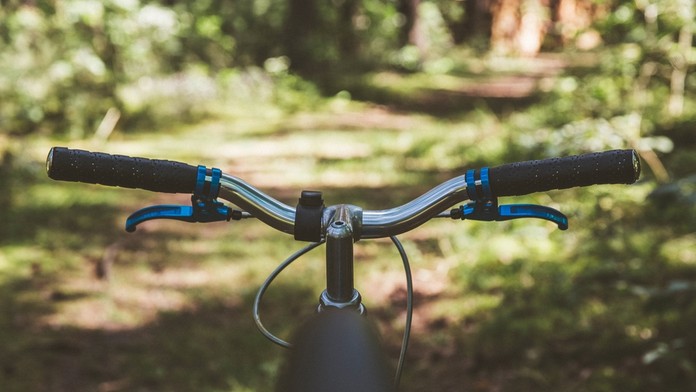 Základná cyklistická výbava – oplatí sa vedieť!