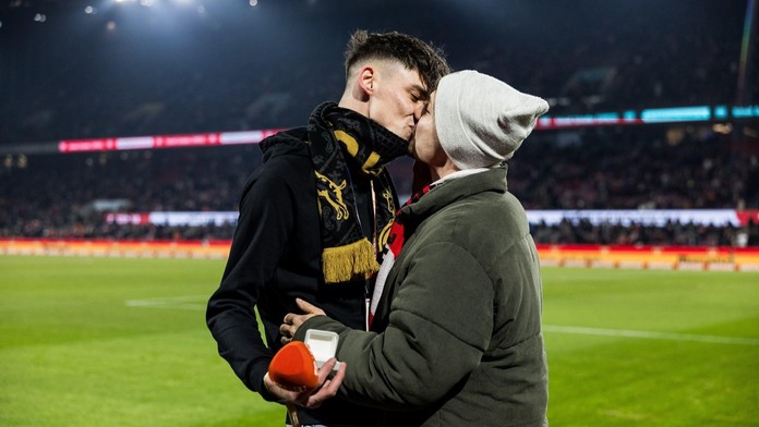 Pascal Kaiser sa zasnúbil na štadióne