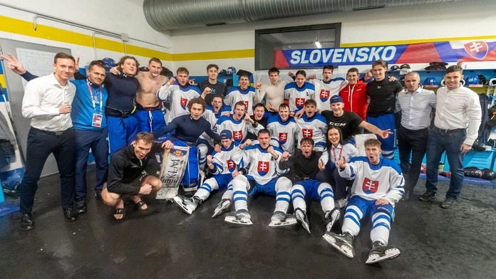 Kanada bola vo finále nad ich sily. Slovenskí hokejisti vezú z univerziády strieborné medaily