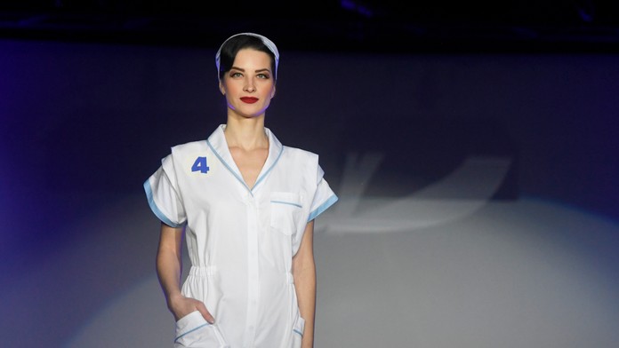 Slávnostné predstavenie uniformy slovenských sestier.