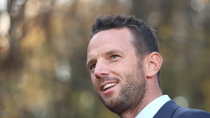 Riaditeľ Pro-hokeja Richard Lintner počas predstavenia Winter Classic.