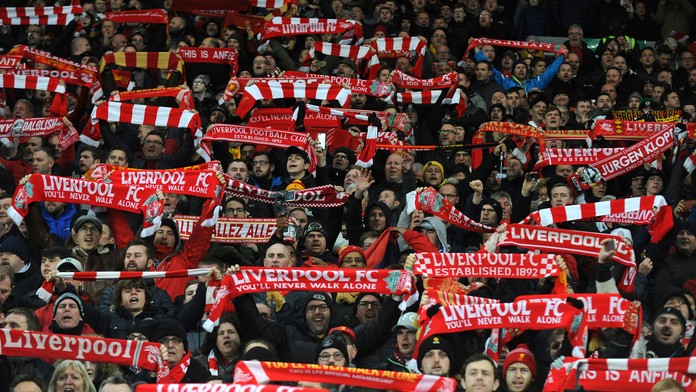 Fanúšikovia Liverpoolu pred duelom proti Manchesteru United.