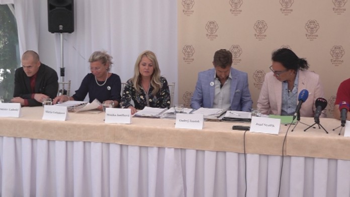 Na tlačovú konferenciu prišli odsúdení aj svedkovia. 