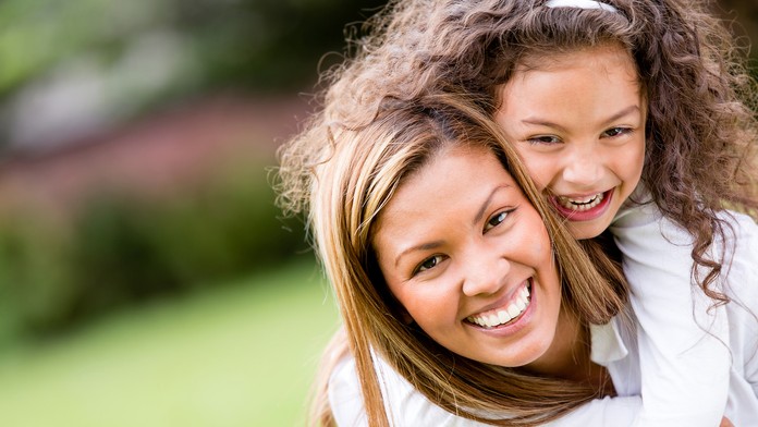 Mama s dcérou (ilustračná fotografia)