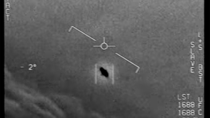 Pentagón zverejnil novú správu o UFO. Obsahuje stovky neobjasnených incidentov