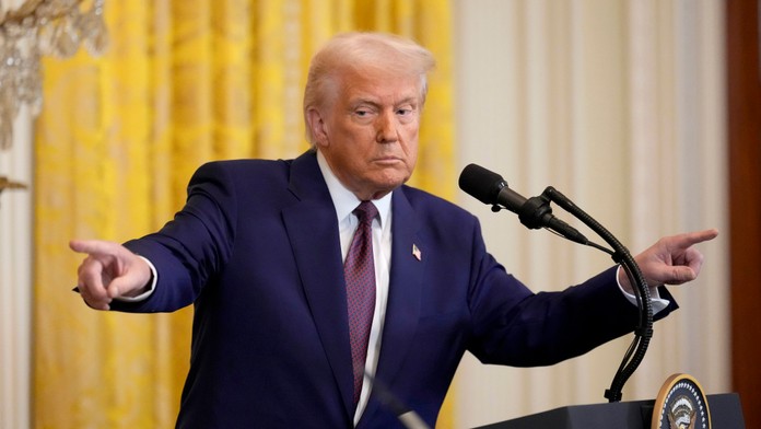 Čo im odkázal? Američania pred finále Turnaja štyroch krajín telefonovali s Trumpom