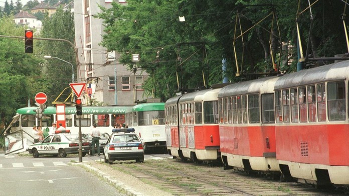 Električka na stanicu