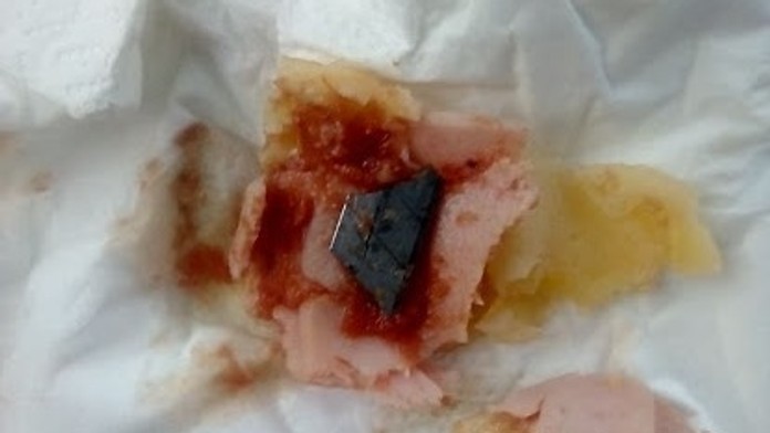 Zemla so ziletkou.jpg