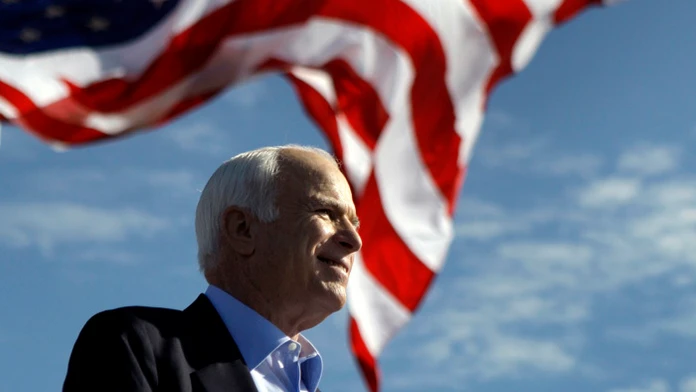 Na snímke z 3. novembra 2008 je republikánsky prezidentský kandidát senátor John McCain.