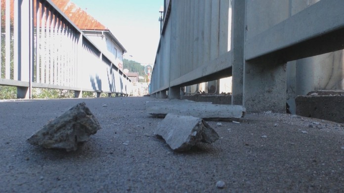 Kosovčan Vedat Muriqi oslavuje gól proti Česku v kvalifikácii ME 2020.