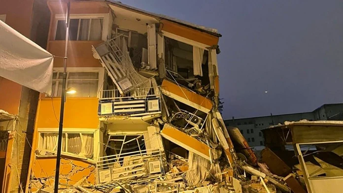 Zverejnili účet za zemetrasenia v Turecku. Poisťovne budú platiť miliardy eur