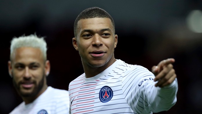 Kylian Mbappé z PSG v dueli na pôde Monaka.