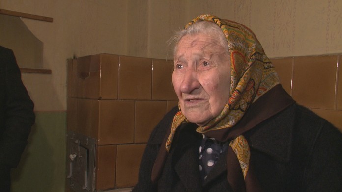 Mladík si na námestí užíval sex s maloletou