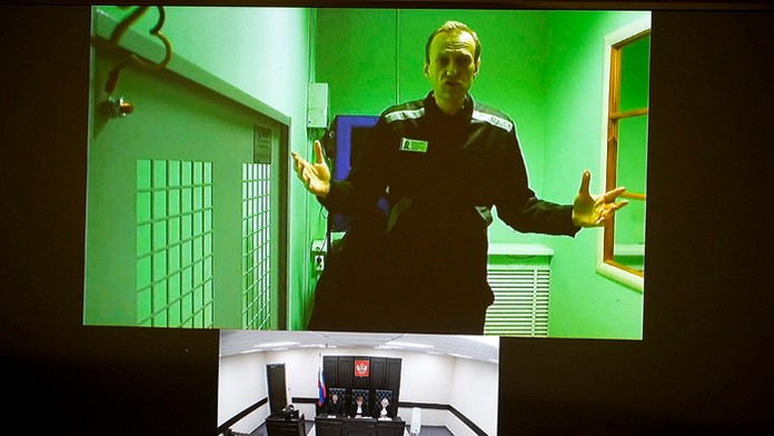  Ruský súd zamietol Navaľnému aj druhé odvolanie voči deväťročnému trestu. 