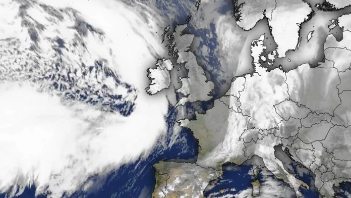 Na Európu sa valí „meteorologická bomba“. Búrku Éowyn sprevádza extrémny vietor, môžu sa vyskytnúť aj tornáda