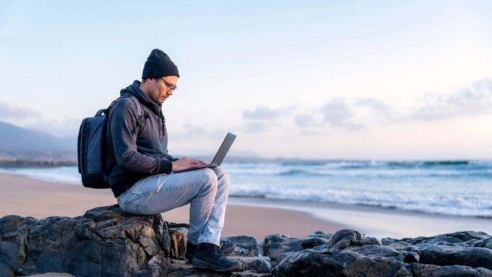 Zarobíte 1 700 eur mesačne? Môžete žiť v raji. Známa krajina láka Slovákov na nový život