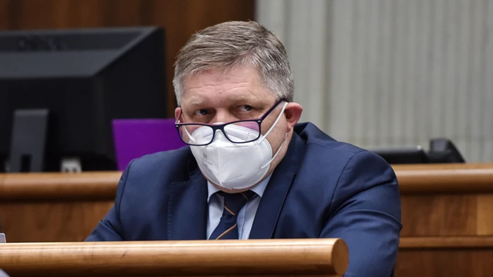 Fico: Skupina poslancov posiela otvorenú výzvu predsedníčke EK o tom, čo sa u nás deje