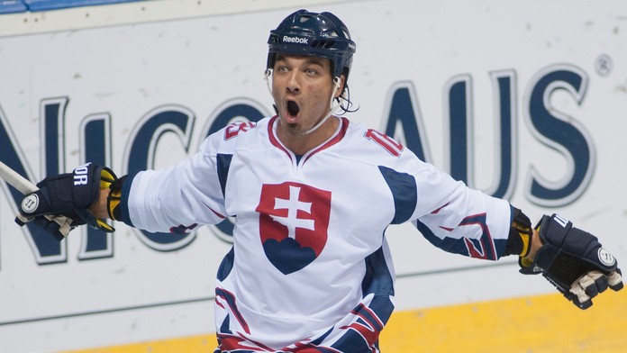 Na snímke Peter Lichanec (Slovensko) sa teší po strelení gólu.