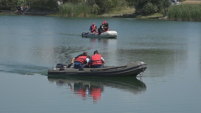 Hľadanie Tomáša v obci Bánov.