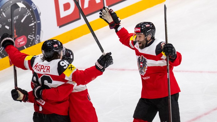 Rakúšania si poradili aj s Francúzmi a stále živia nádej na postup do štvrťfinále