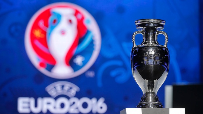 Pohár pre víťaza EURO 2016.