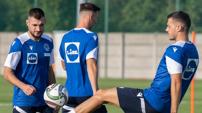 Naplnia Slováci rolu favorita? Proti svojmu prvému súperovi ešte nikdy nezaváhali