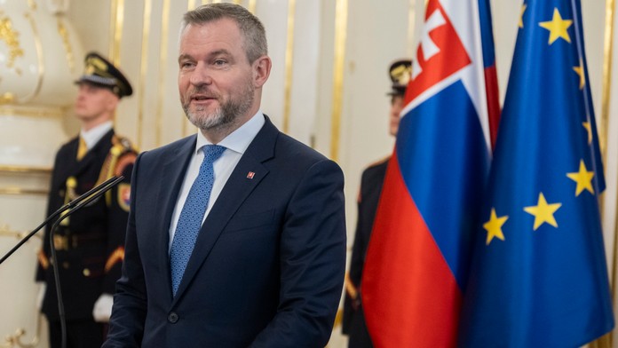 Rok 2025 bude kľúčovým pre stabilizáciu Slovenska a obnovu Ukrajiny, tvrdí Peter Pellegrini