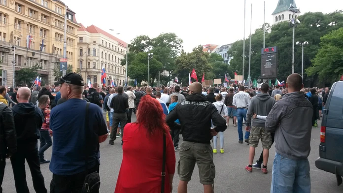 Námestie SNP. Stop islamizácii Európy