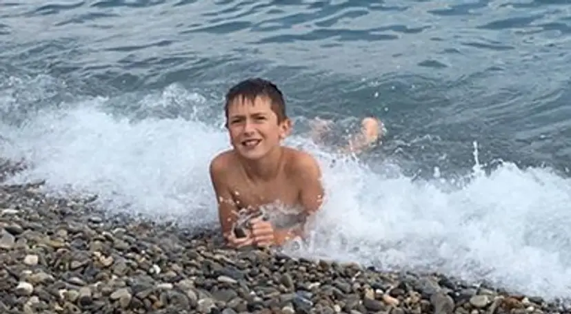 Brodie bol hráč baseballu. 