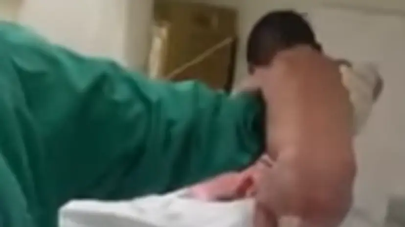 Dievčatko všetkých prekvapilo. 