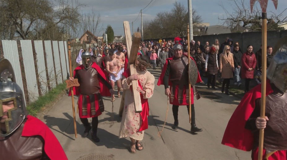 Veriaci vyšli do ulíc, kde ožil silný príbeh posledných chvíľ Ježiša Krista