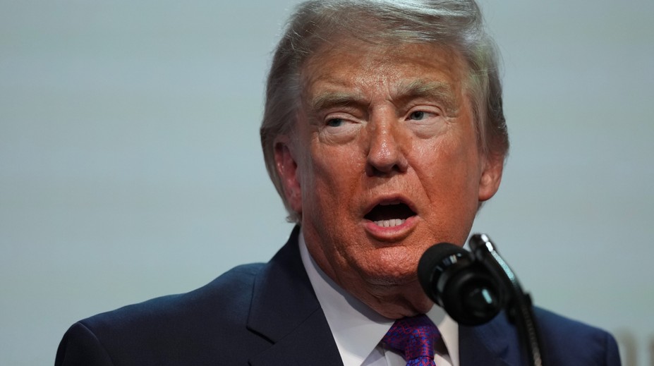 Izrael odpovedal na útoky, iránskymi mestami otriasli iránske explózie. O všetkom rozhodnem ja, povedal o dohode Trump