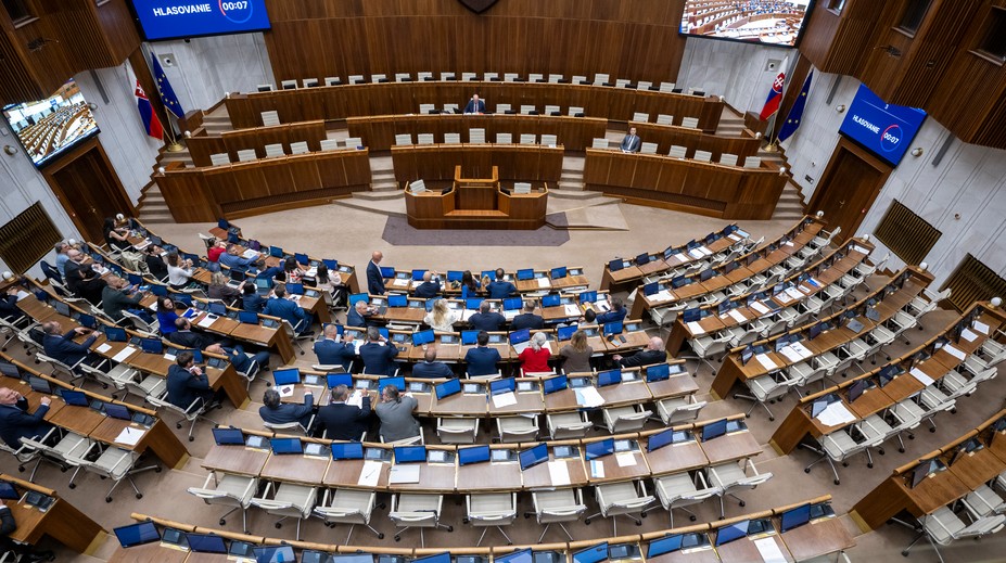 Rušenie voľby poštou zo zahraničia: V koalícii zaznievajú hlasy, že by sa nič nestalo, ak by všetko zostalo po starom