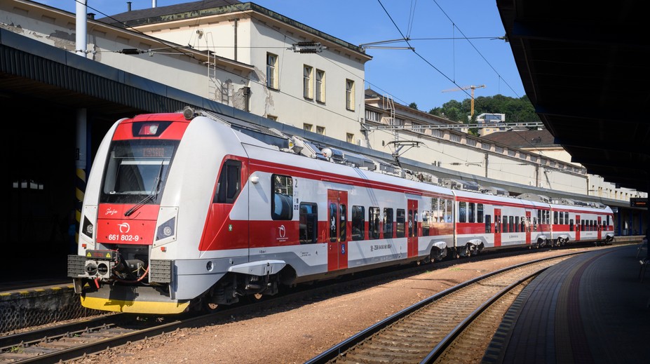 Takmer polovica vlakov na regionálnych tratiach jazdí bez sprievodcov. Neznamená to, že lístok vám nikto neskontroluje