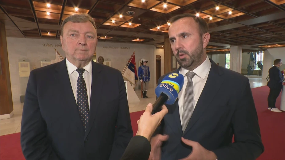 Rozpočet sociálneho zmieru alebo kapitulácie vládnej koalície? V parlamente pokračuje rozprava o zákone roka