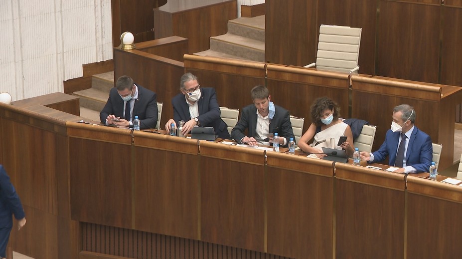 Únia pre nás pripravila miliardy. Europoslanci upozornili parlament, aby sme ich vyčerpali