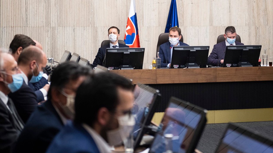 Vláda pomôže v detvianskej strojárni PPS Group, prepúšťať sa zatiaľ nebude