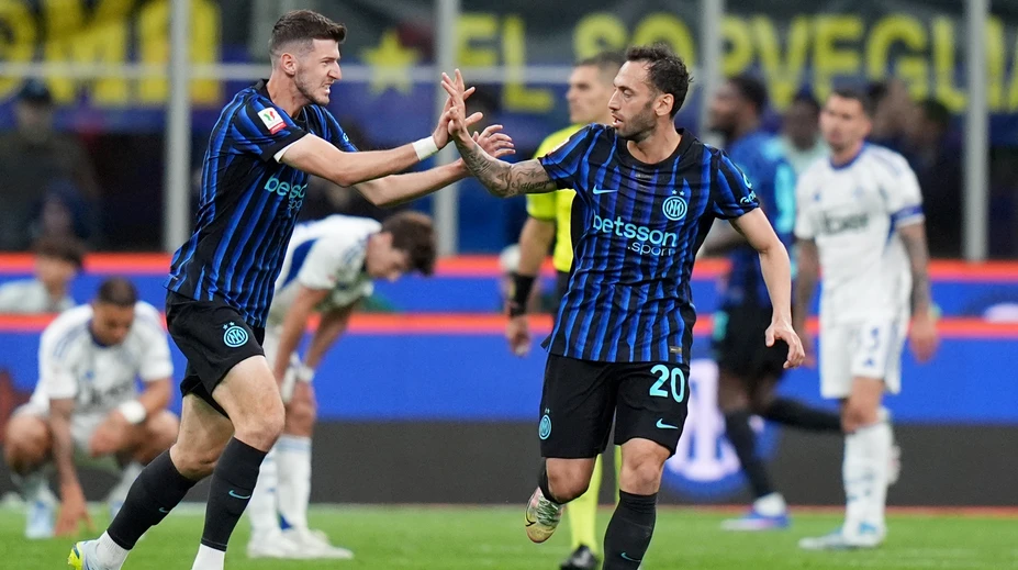 Inter ukončil ročník divokou remízou a môže si vychutnávať titul